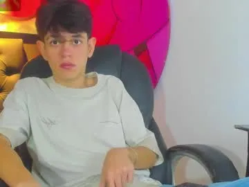 klaus_sunrise_xx — GOAL: CUM SHOW KLAUS [2899 tokens remaining] welcome to my room let's enjoy all my pleasures together #new #bigcock #versatile #gay #twink