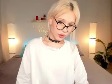 kristial_soopxxx — Lovense: Interactive Toy that vibrates with your Tips - Goal is : nude teasing dance #teen #young #blonde #trans #slim