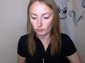 kristinahech_ — | #shy #milf #blonde #english #bigass |