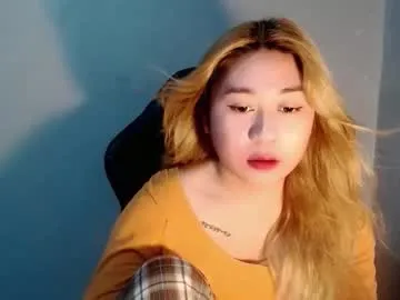 kuntiexxx — PUBLIC CUM in 600tkns ( #asian #bigdick   #smalltits #new  #trans)