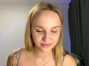 ladawndepippo — Goal show my outfit>_<  Heeey everyone, my name is Maria im new  here, ome in and let's get to know each other #teen #18 #smalltitts #young #skinny [20 tokens remaining]