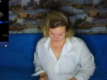 ladylucky_ — GOAL: enjoy my tits 10 min [1962 tokens remaining] Welcome to my room! #milf #mature #mommy #blonde #