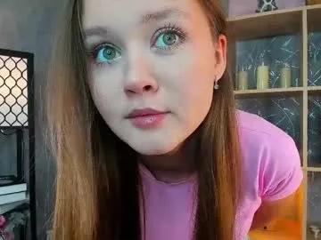 lakishaclepper — Goal: take of shorts Hello, my name is Bella, I'm #new here!! #shy #18 #lovense #teen [44 tokens remaining]
