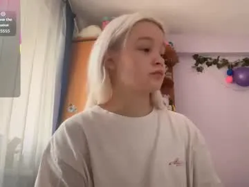 lanitatower — Goal: lick lips close to cam! <: My name is Alice #new , new experience to me, hope it turns out well :3  #skinny #young #18 #shy [15 tokens remaining]