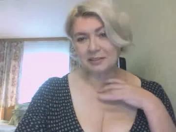laramrs — Hello! Glad to see you here, let's make our communication amazing together. #new #nonude #mature #natural #lady [280 tokens remaining]