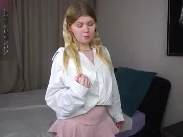 latanyabarthel — Make lips is wet #New #18 #shy #bigboobs #bigass [45 tokens remaining]