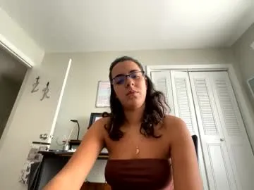 latina989 — WHO WANTS TO FACETIME OR GET MY SEX VIDEOS