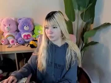 laukyubey1 — GOAL: Ahegao face [66 tokens remaining] Cute girl want to play  #petite #blonde #anal #teen #asian