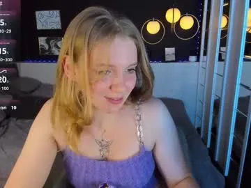 layla_glam — Hey, happy to see you! #new #nonude #daddy #18 #natural [55 tokens remaining]