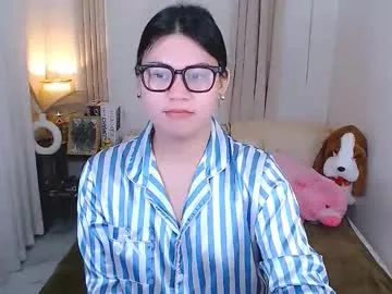 leighcortesi — your goddess is back!!! #asian #cei #bigcock #wifematerial #mistress [1001 tokens remaining]