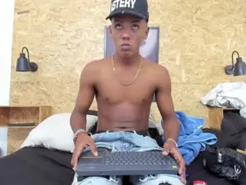 leo_jhonson — SHIRT OFF [47 tokens left] #bigdick #CumShow #DirtyTalk #PVT #new