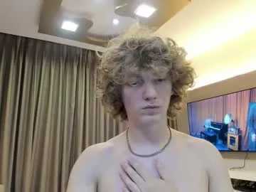 leo_wildd — TEEN STROKES HUGE DICK 10min - #18 #cum #bigcock #muscle #young [499 tokens remaining]