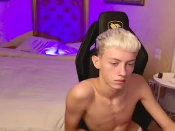 leonlure — GOAL: doggy [135 tokens remaining] Leon  #18 #twink #cute #gay #bigass