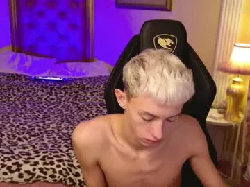 leonlure — GOAL: doggy [135 tokens remaining] Leon  #18 #twink #cute #gay #bigass
