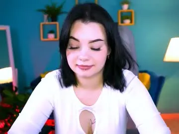 leslierowe — what's on your mind? ;)  #18 #new #teen #young #shy