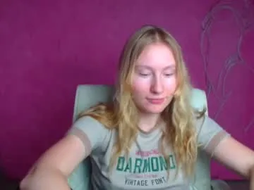 leylaice — GOAL: Dance [150 tokens remaining] Welcome to my room! #shy #blonde #skinny #teen #feet