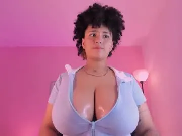 liaamoretzz — Liaamoretzz's room #latina #bigboobs #femboy #bigassssass #squirt #young