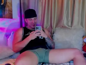 liam_oficial — ME MAKE CUM #muscle #gay #bigcock #young #lovense [1333 tokens remaining]