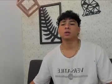 liam_percy7 — GOAL: show CUM! [1700 tokens remaining] Welcome to my room! Hello, welcome too my room.!! #muscle #latino #findom #new #bigcock