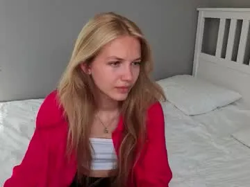 lil_tasty33 — GOAL: good start [65 tokens remaining] <3 #feet #blonde #shy #skinny #new