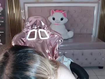 lili_conor_s — GOAL: Flash tits [43 tokens remaining] Welcome to my room! #anal #blonde #lovense #hairy #cum