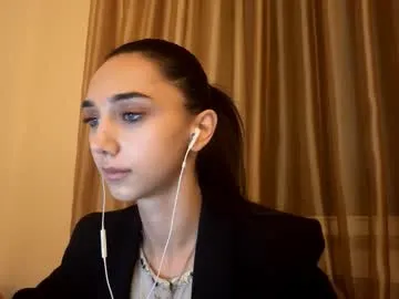 lilihalvorsen — Goal hello chat Hi, my name is Lina, I'm 18yo and #new #shy #18 #skinny #smalltits [22 tokens remaining]
