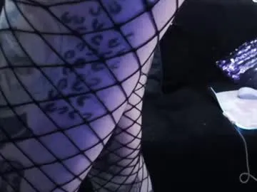 lilithlevis — GOAL: fuck pussy [0 tokens remaining] I'm so wet now  #bdsm #ahegao #fuckmachine #socks #latina