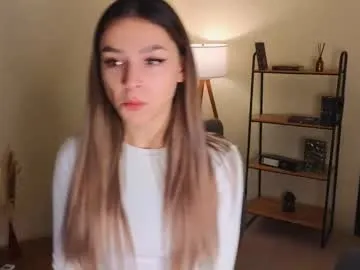 lillian_gross — GOAL: air kiss + smile [28 tokens remaining] Hi, my name is Alice is my first day, I am a little shy girl and let's start our game by dating #young #teen #natural #18 #new