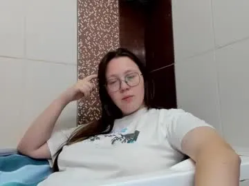 lily_cheys — GOAL: Make mmy day!^^ [645 tokens remaining] Welcome to my room! #nonude #shy #teen #cute #natural