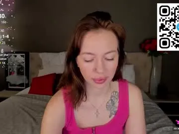 lirawyn — GOAL: pls show me this boobies [50 tokens remaining] Play with me  #feet #anal #joi #bigboobs #deepthroat