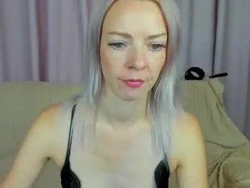 lisa_magnusson — GOAL: doggy style [59 tokens remaining] Hello everyone! My name is Lisa and I'm new to this site! Help me take my first steps here! #milf #feet #skinny #smalltits #new