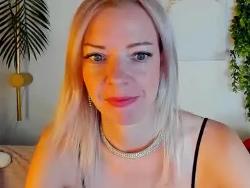 lisa_magnusson — GOAL: lower the straps [55 tokens remaining] Hello everyone! My name is Lisa and I'm new to this site! Help me take my first steps here! #milf #feet #skinny #smalltits #new