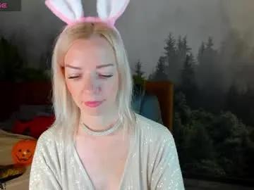 lisa_magnusson — GOAL: lower the straps [30 tokens remaining] Hello everyone! My name is Lisa and I'm new to this site! Help me take my first steps here! #milf #feet #skinny #smalltits #new