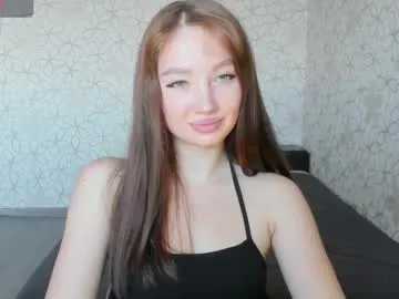 lissa_cristal_ — Striptease  #teen #shy #cute #anal #lovense [231 tokens remaining]