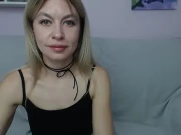 little_milf_ — Freechat on Chaturbate