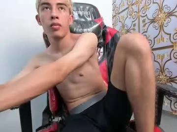 little_peeter — show cock hard [74 tokens left] #bigcock #cum #feet #shy #skinny