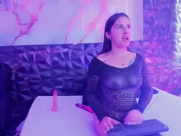 liz_fx — Current Goal: Ice in my tits  at 35 tokens -- Next Goal: sexy naked  -- Hello, welcome I'm new, play with me love #new #latina #c2c #natural #bigass