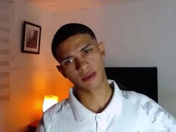 logan_military — hello guys welcome to my room, my name is LOGAN and I will be delighted in pleasert you all sexual whims #cum #athletic #bigcock #latin  [2999 tokens remaining]