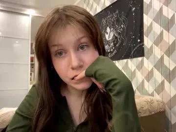 looking_me — Goal:  eye contact ~ Hi! I'm Eva #new  #skinny #teen #shy #18 y.o. [11 tokens remaining]
