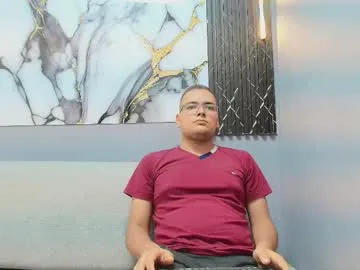 lucas_carterr — ALL NAKED / #bigcock #new #latino #cum #masturbate [69 tokens remaining]