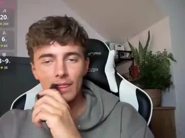 luciancrowe —  Ass Spanks  [500 tokens left] #18 #twink #british #teen