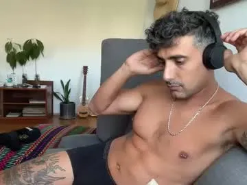 luckyhorse3 — Freechat on Chaturbate