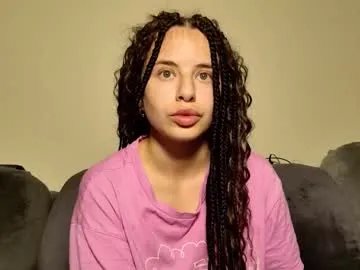 lucyrait — hi! im Lucy- help me make 100 thumbs up - Goal: squirt  [999 tokens left] #anal #natural #feet #squirt #young