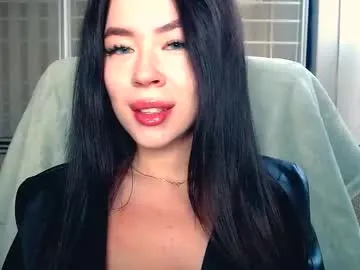 luisa_domina — #mistress #cumcontrol #countdown #feet #joi #cei #sph #cbt #findom #femdom #lovense #dominatrix #cuckold #teas #edge #goddess   feet in oil-200 tok