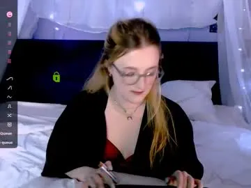 luna_berryy — GOAL: handbra [192 tokens remaining] Welcome to my room!  #lush #sexy #glasses #bigass #pvt