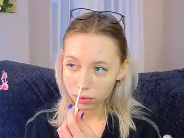 lunariabliss — GOAL:  Suck finger  Hi everyone, I'm Kelly! I'm #teen and i like #dance I'm #18 ye #smalltits and a #skinny body [33 tokens remaining]