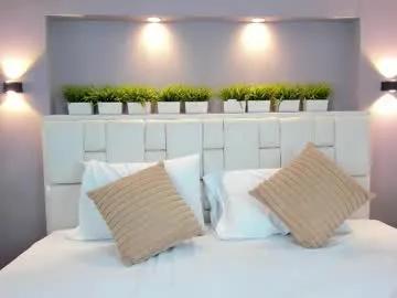 lunnablake — GOAL: spank + fingers ass [0 tokens remaining] an you make me cum?  #skinny #anal #deepthroat #daddysgirl #young