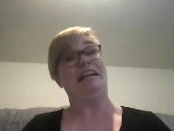 lusciouss_kitten — Freechat on Chaturbate