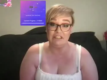 lusciouss_kitten — Freechat on Chaturbate