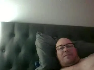 luvtwogodown — Freechat on Chaturbate